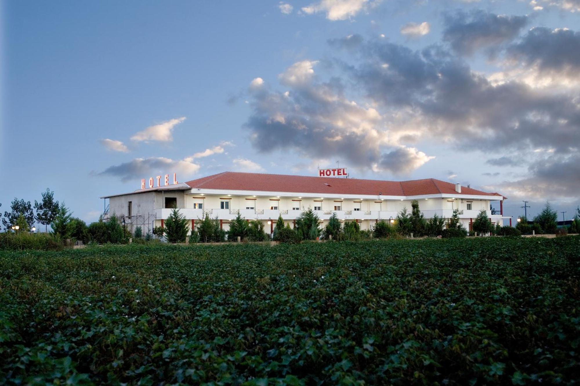 Kornilios Istron Hotel Giannitsa Exterior photo